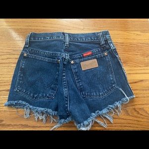 High waisted Wrangler shorts